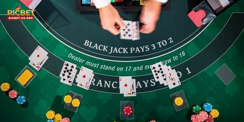 Bài Xì Dách RICBET: Game Bài Lá Đỉnh Cao, Thưởng Tiền Triệu